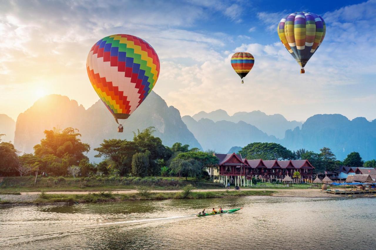 Vang Vieng Camellia Hotel Exterior foto