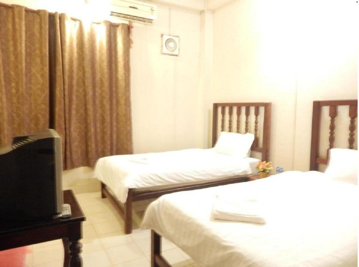 Vang Vieng Camellia Hotel Exterior foto