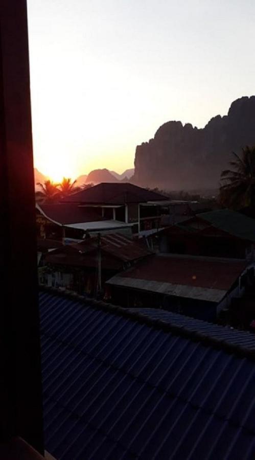 Vang Vieng Camellia Hotel Exterior foto